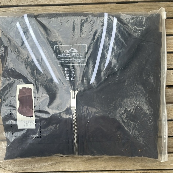 Men's Lightweight Jacket - Picture 5 of 5